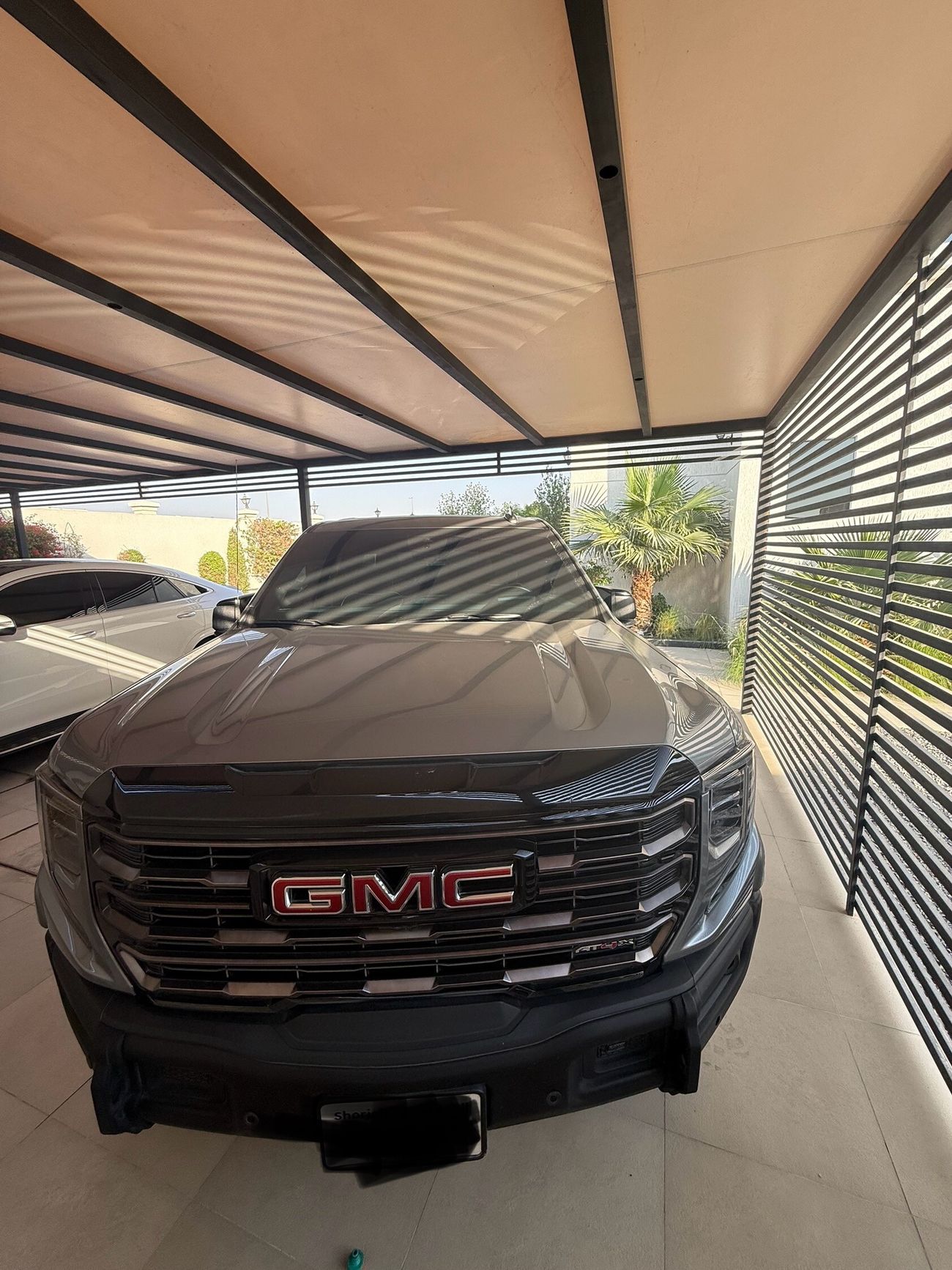 جي أم سي سييرا 5.3L V8 AT4X CREW CAB (AWD)