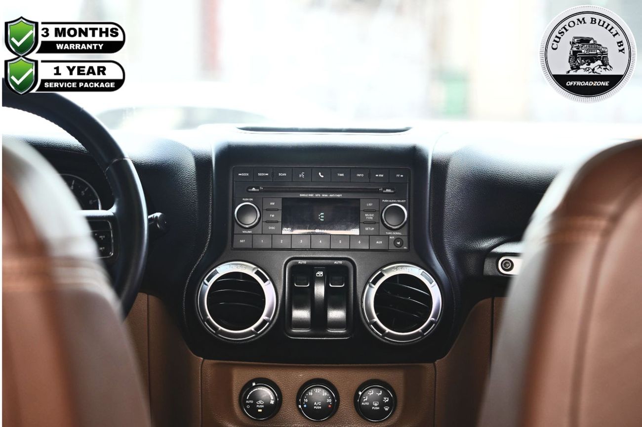 Jeep Wrangler Sahara 3.6L M/T