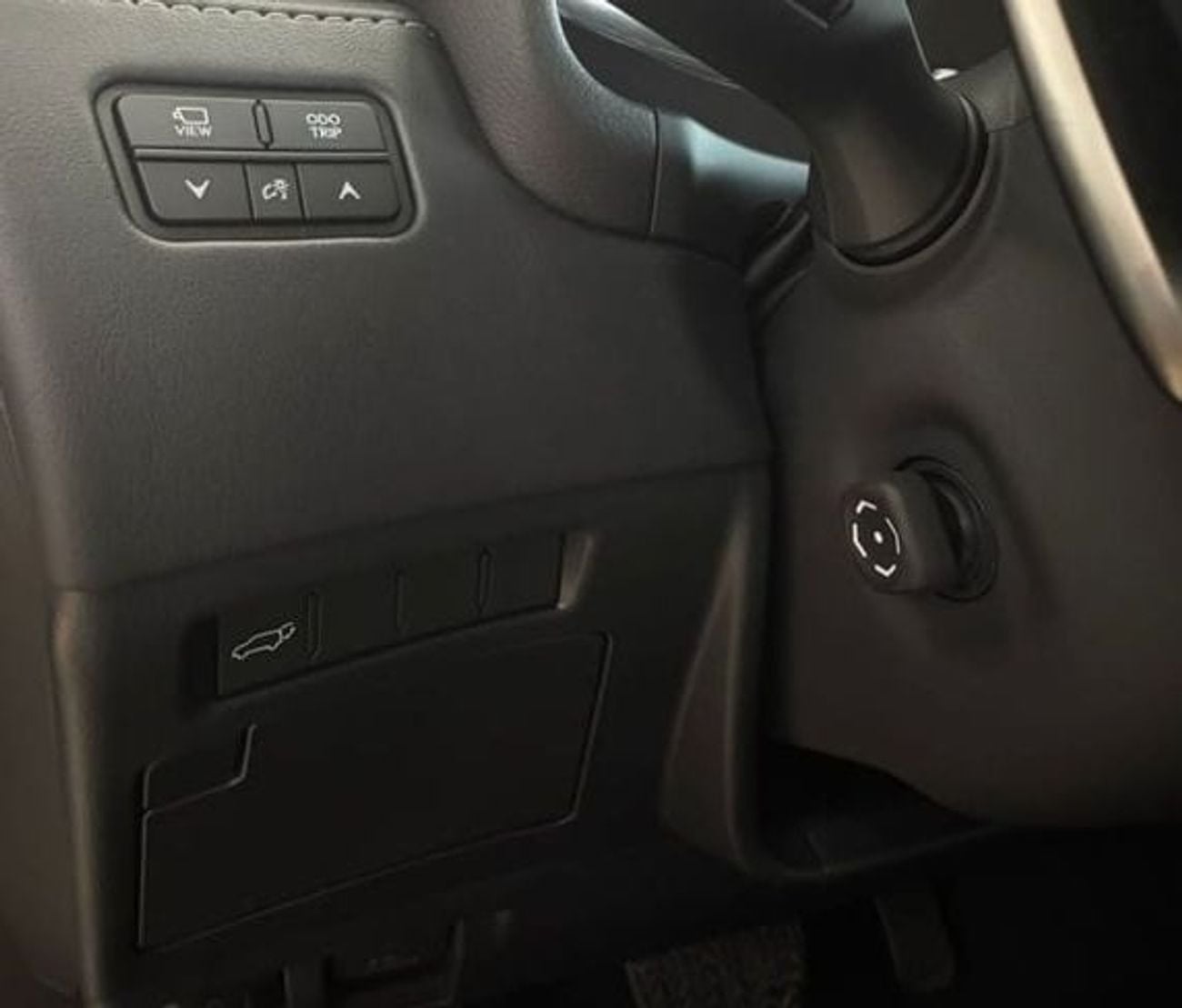 لكزس LX 600 SIGNATURE