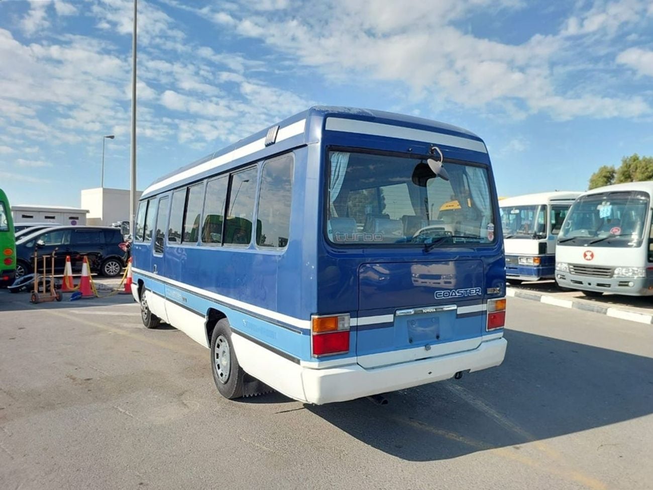 Toyota Coaster TOYOTA COASTER BUS RHD 1992 MODEL 4.1 L DIESEL MANUAL(PM03254)