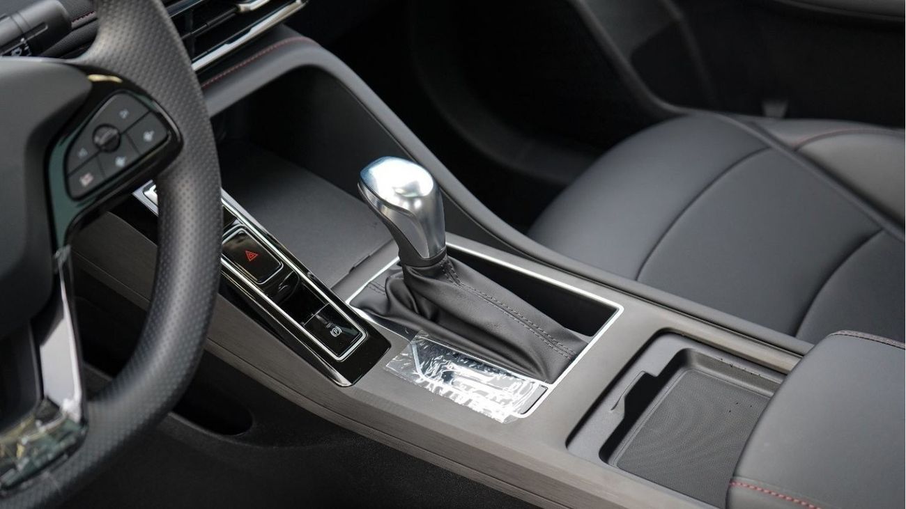 MG 5 Five-year warranty, free insurance 3years service free registration   contact number 0507273386