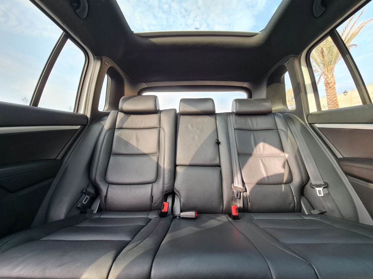 فولكس واجن تيجوان R-Line 2.0L