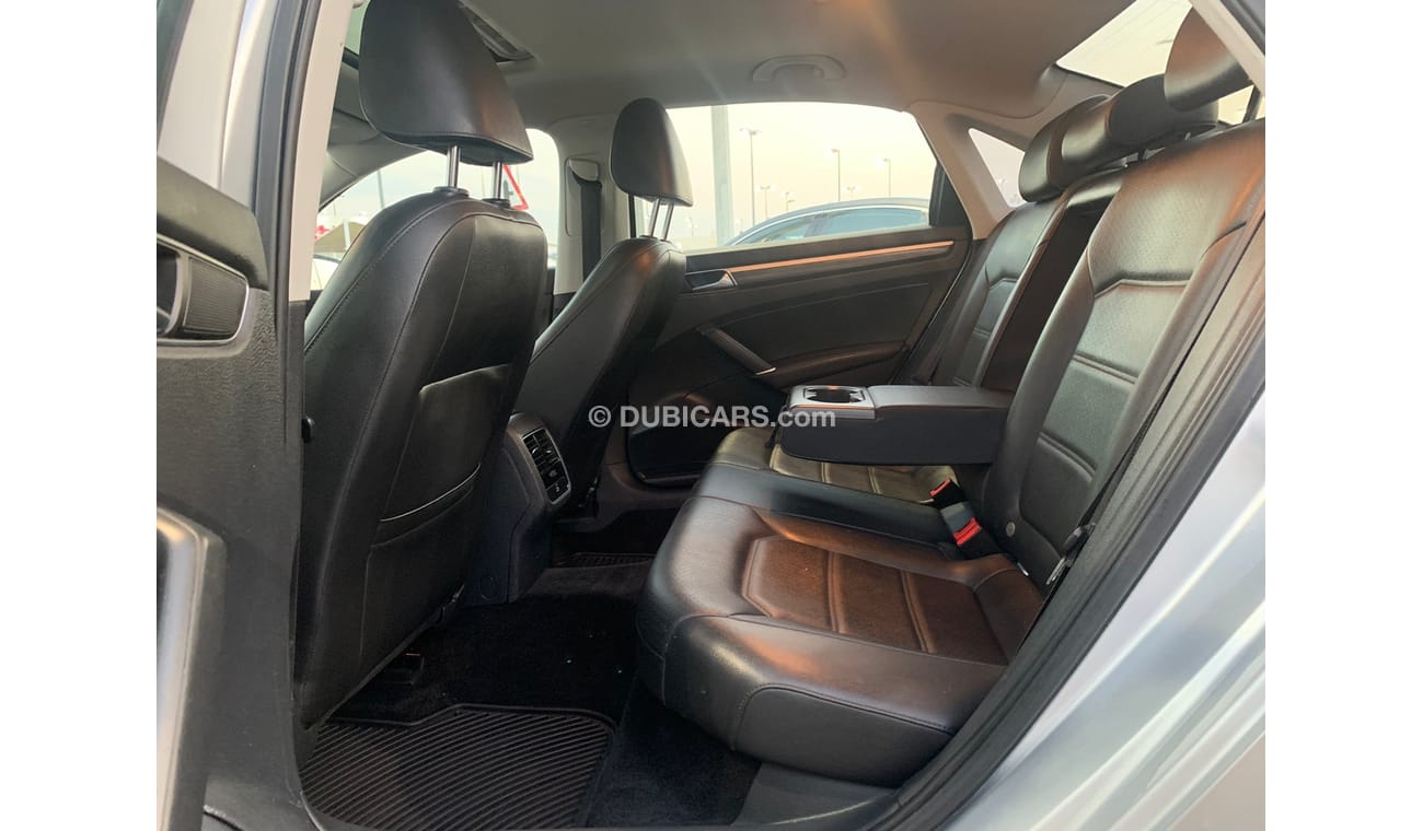 Volkswagen Passat Volkswagen Passat_2018_Excellent_Condition _Full option