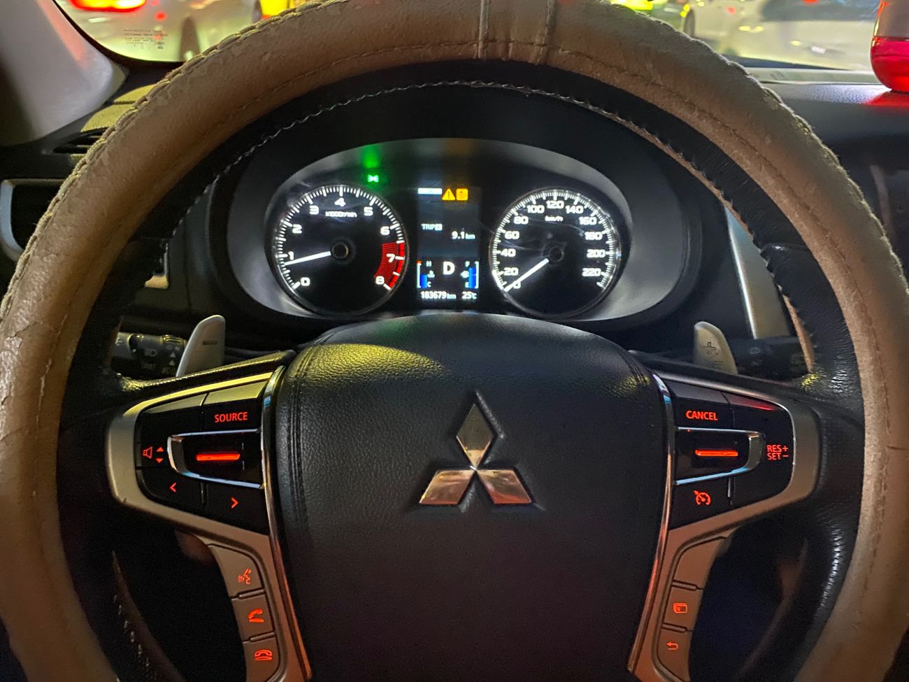 Mitsubishi Montero Sport GLX Premium 4WD Full option