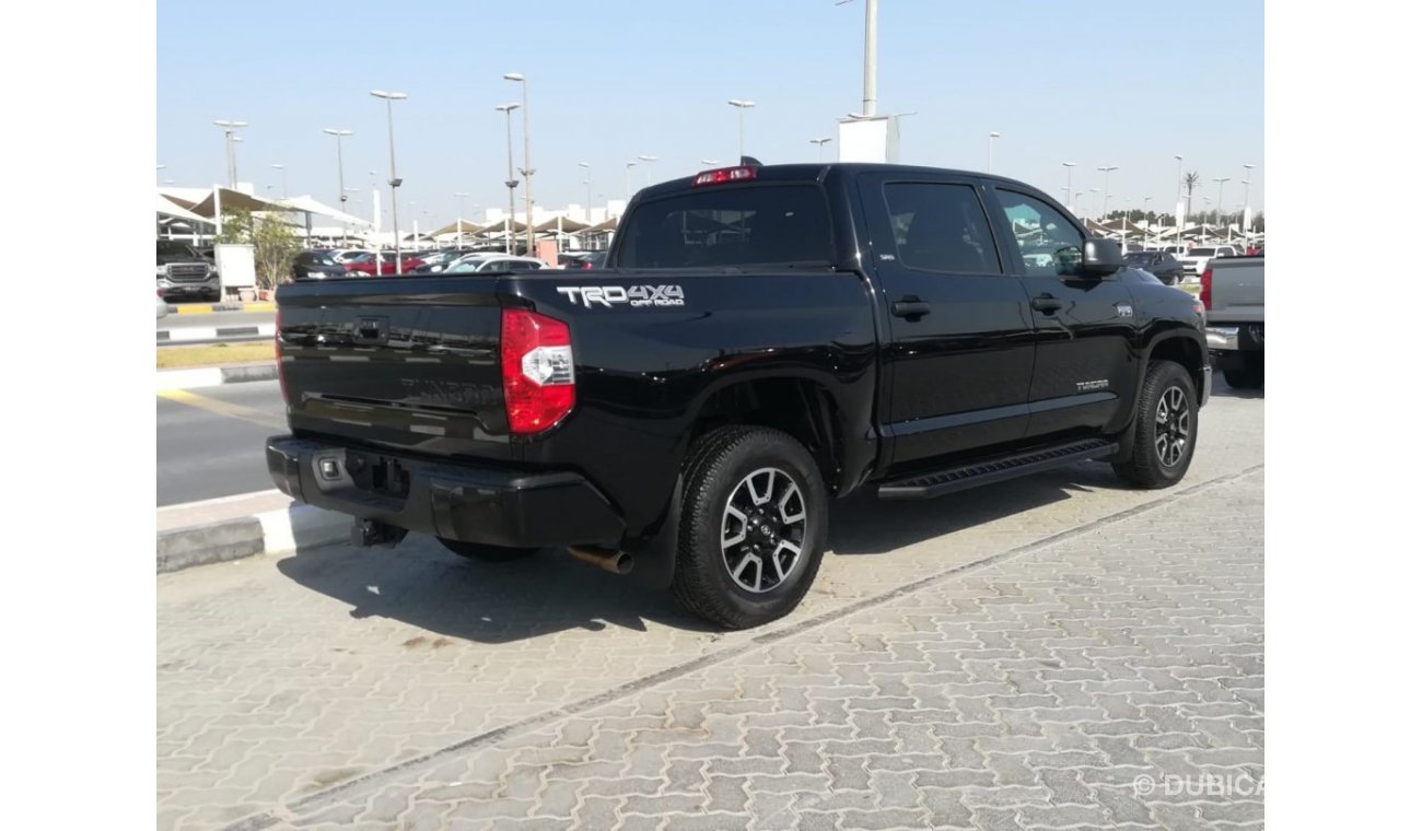 تويوتا تاندرا SR5 GRADE V-08 ( CLEAN CAR WITH WARRANTY )