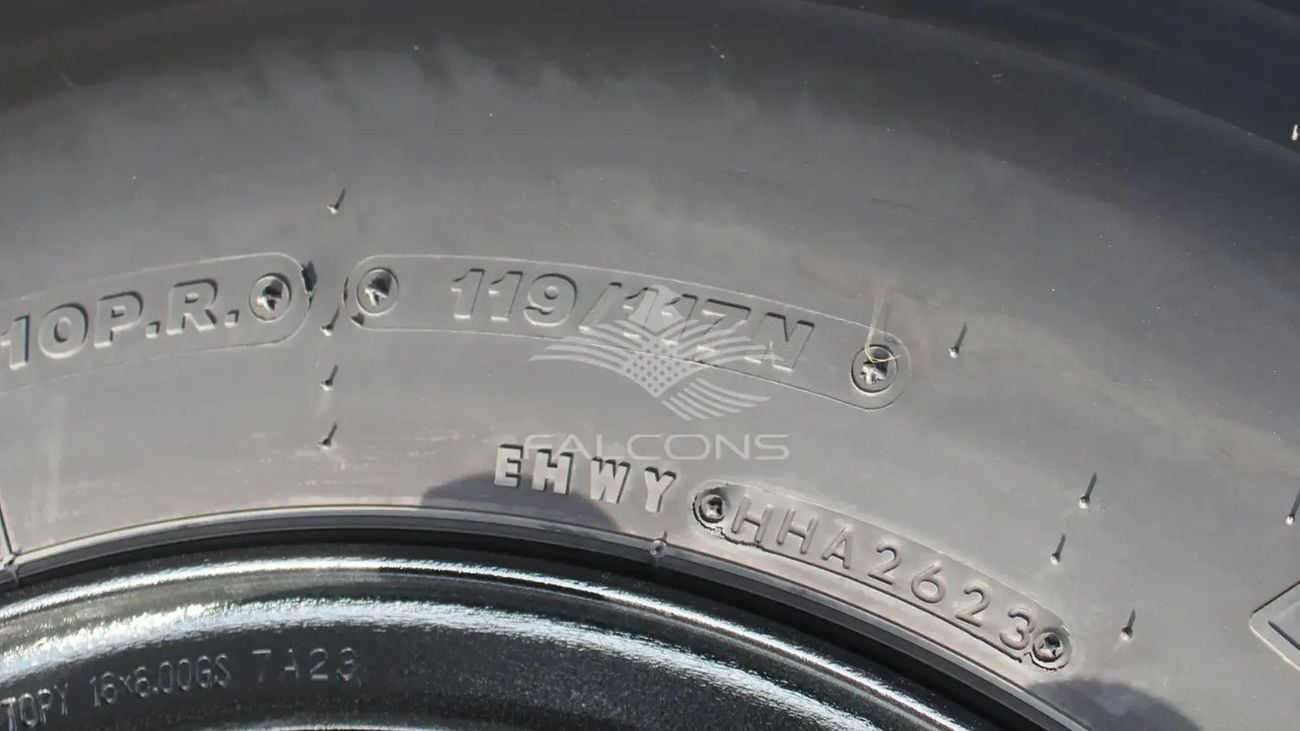 هينو 700 HINO/XZU 710L/6.5 TON 300S Wide cab 4X2