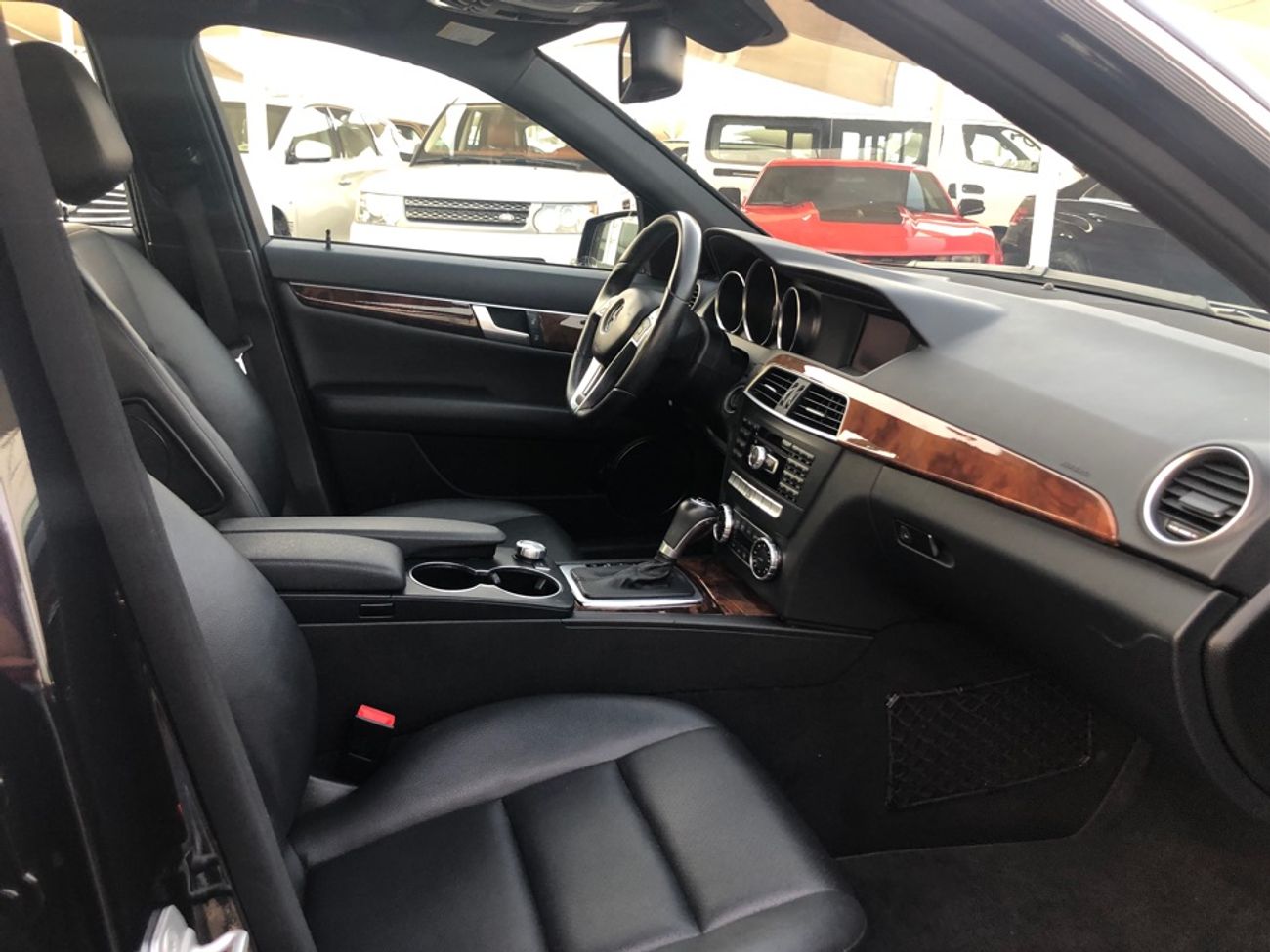 Mercedes-Benz C 300 MERCEDES BENZ C300 MODEL 2012 CAR PERFECT CONDITION FULL OPTION