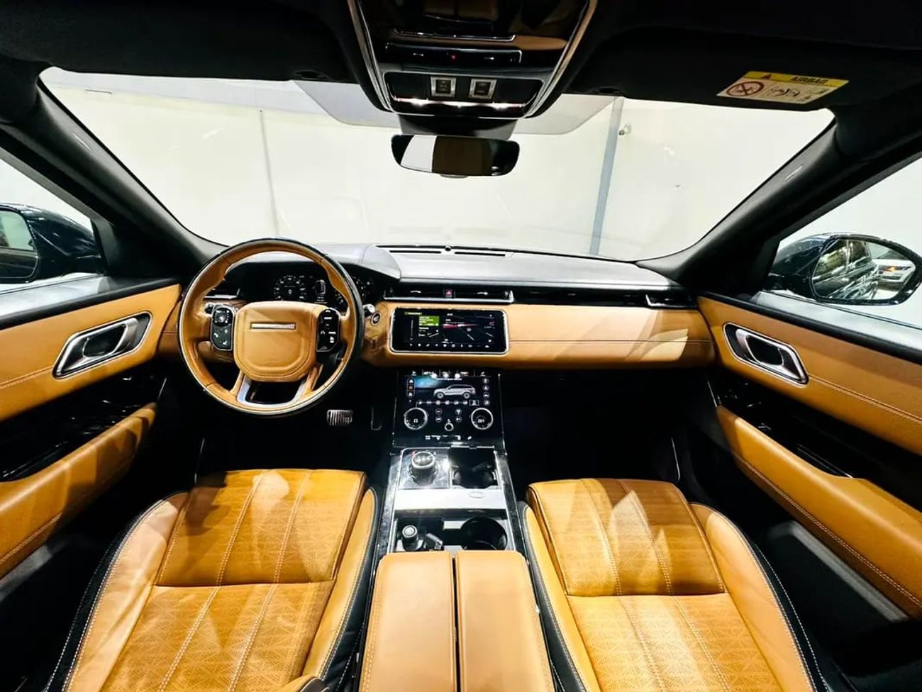 Land Rover Range Rover Velar 2210 P.M P380 R DYNAMIC GCC SPECS RECENTLY SERVICE DONE FROM AGENCY WITH ONE YEAR WARRANTY