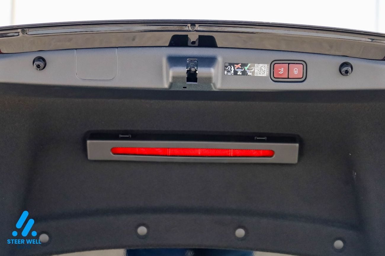 مرسيدس بنز E300 2025 AMG Line | AWD (4MATIC) | White Interior | Korean Specs | Contact Now