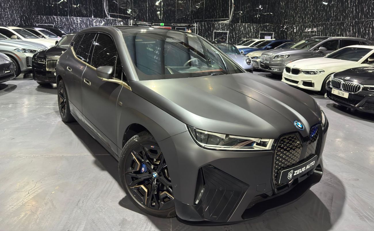 BMW iX M60 2023 BMW iX, 2030 BMW Warranty, 2031 BMW Service Pack, Fully Loaded, Very Low Kms, GCC