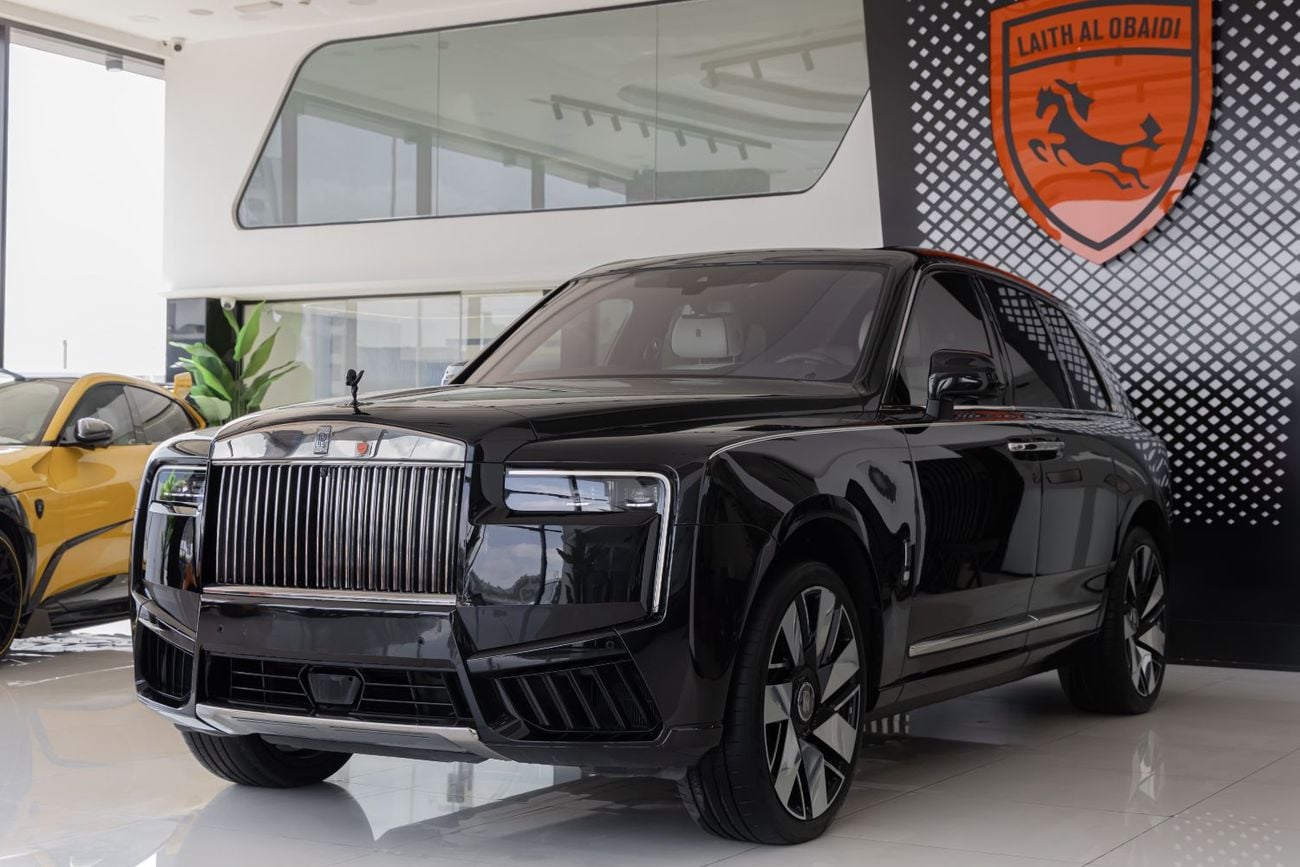 Rolls-Royce Cullinan ROLLS-ROYCE CULLINAN | SILVER BADGE | FULL OPTIONS | BESPOKE SOUND SYSTEM | GCC SPECS | 2025