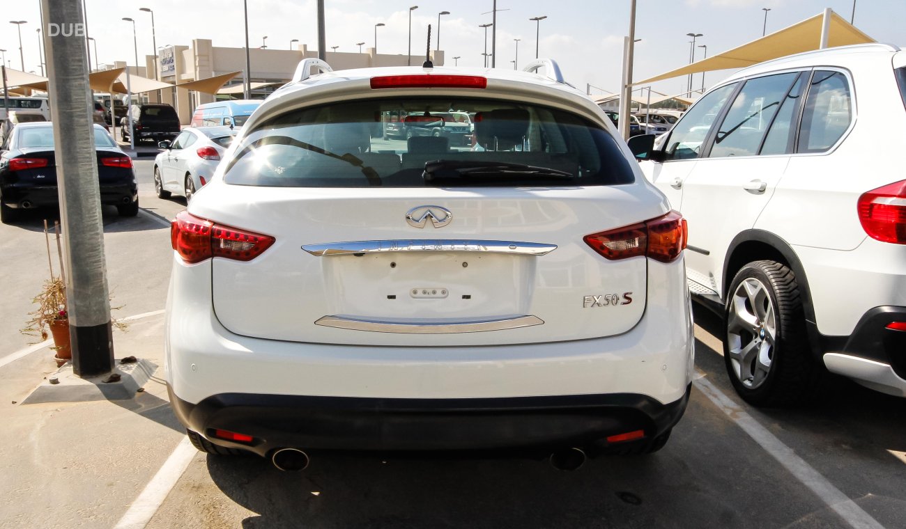 Infiniti FX50 S