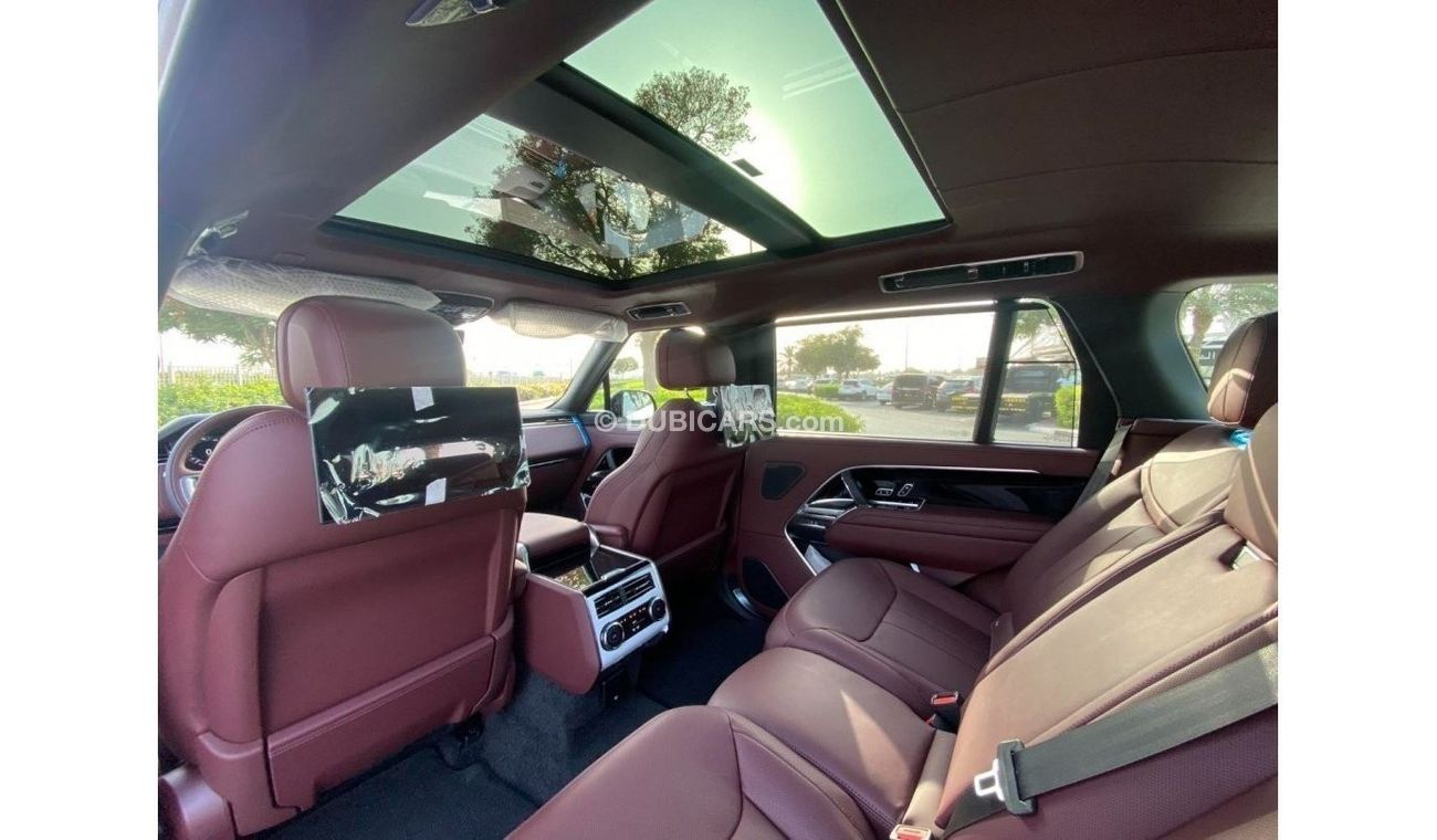 Land Rover Range Rover BRAND NEW GCC SPEC UNDER WARRANTY AND SERVICE