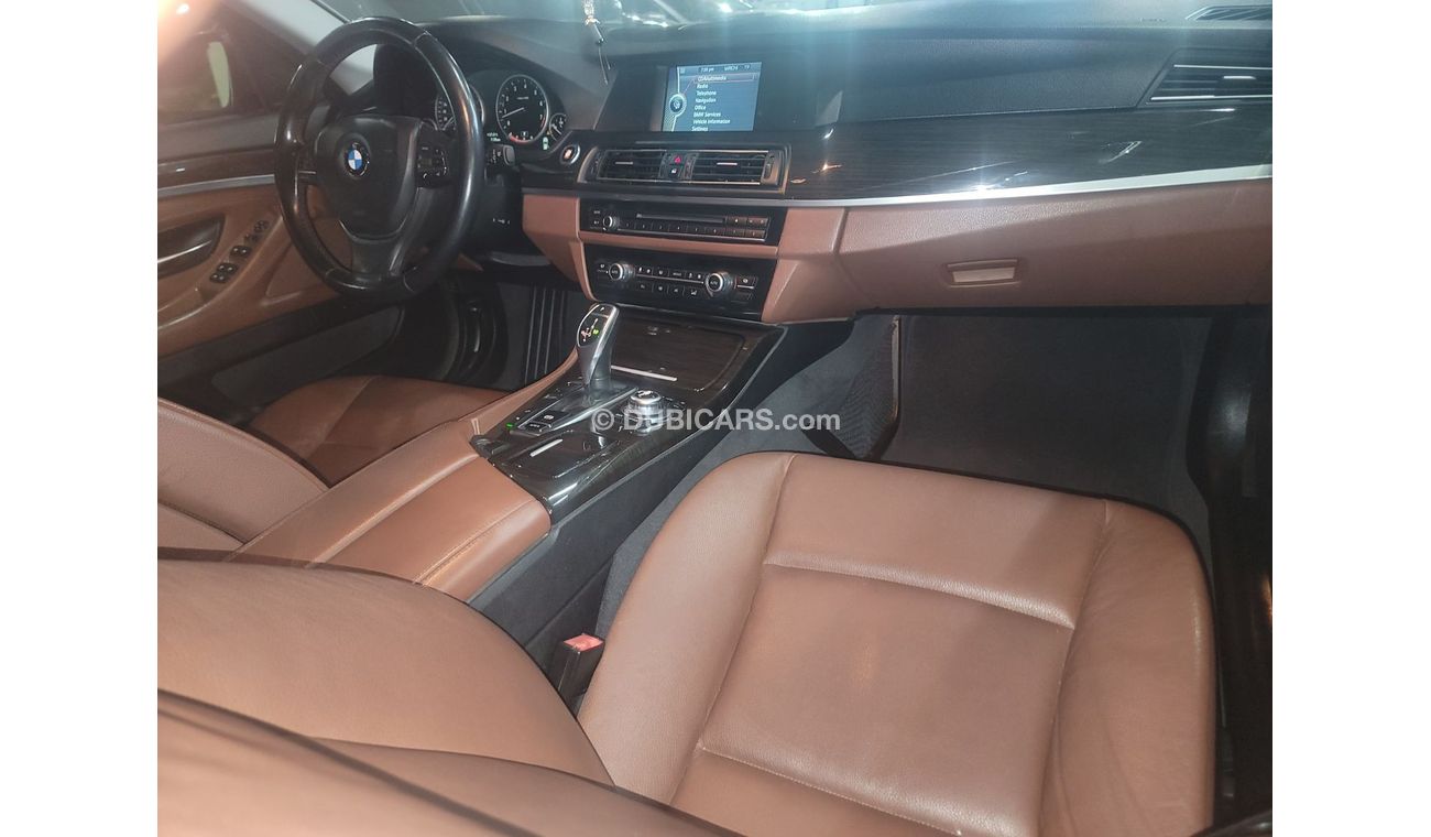 بي أم دبليو 528i اكزكيتيف