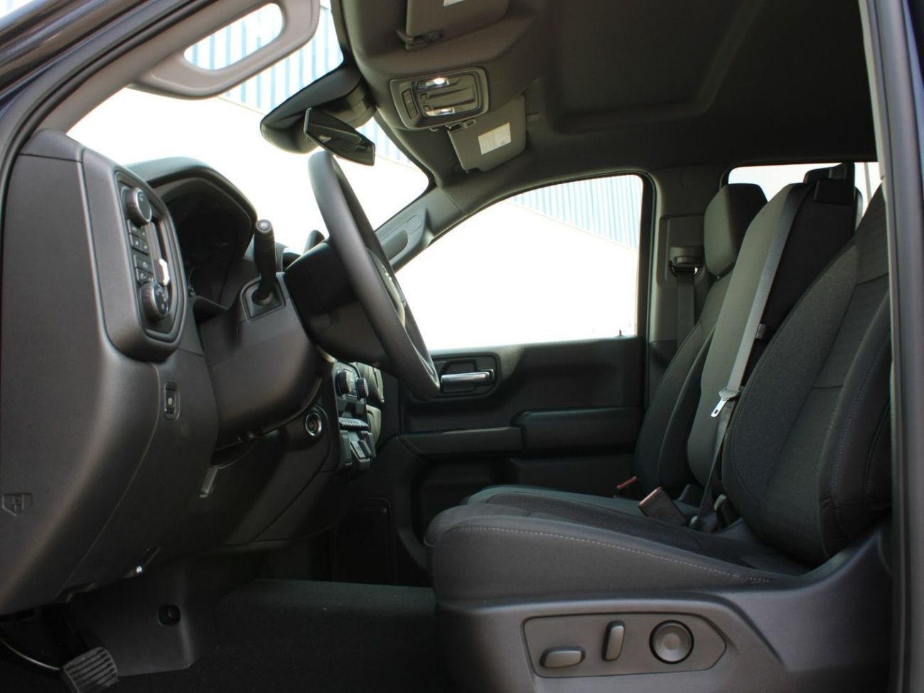 شيفروليه سيلفارادو - Custom Edition | Brand New