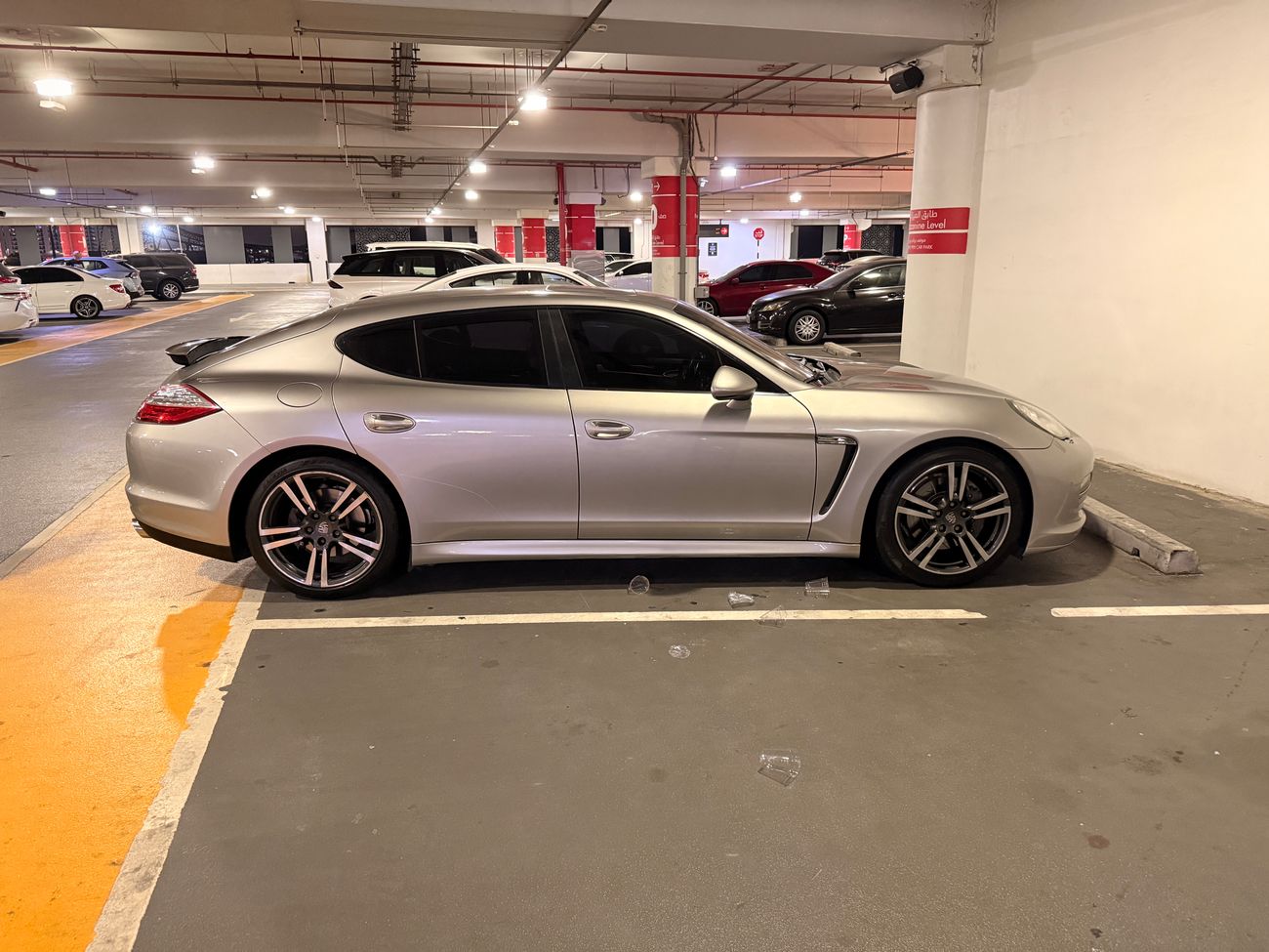 بورش باناميرا V6