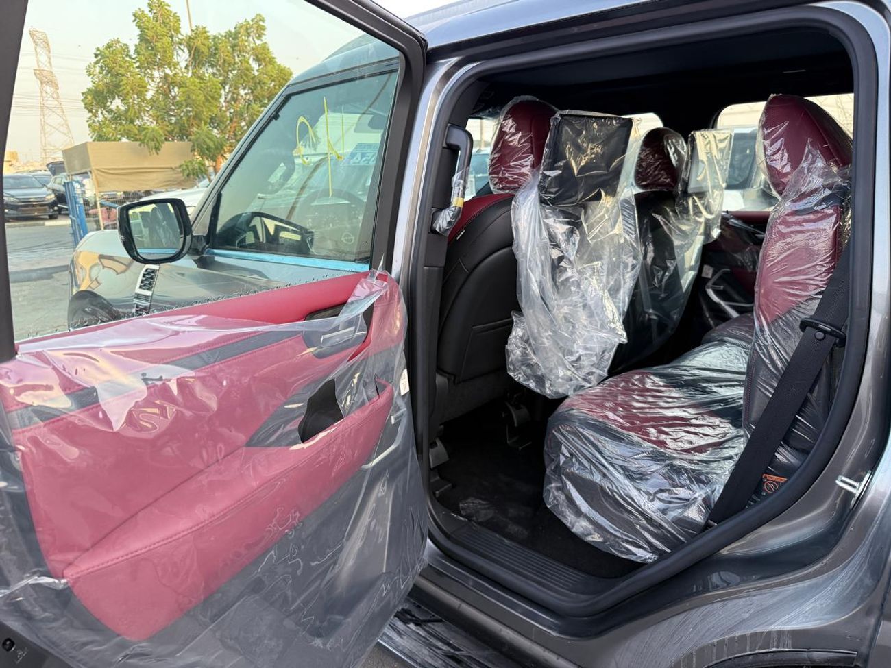 Nissan Patrol Nissan Patrol LE Platinum 3.5L Twin Turbo With Panoramic  Model 2025 Gray