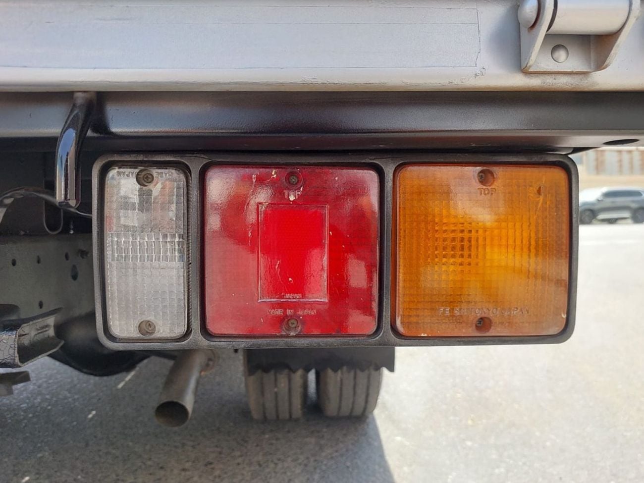 Mitsubishi Fuso Canter MITSUBISHI CANTER TRUCK RHD 1997 MODEL 4.5 L DIESEL MANUAL(PM31580)