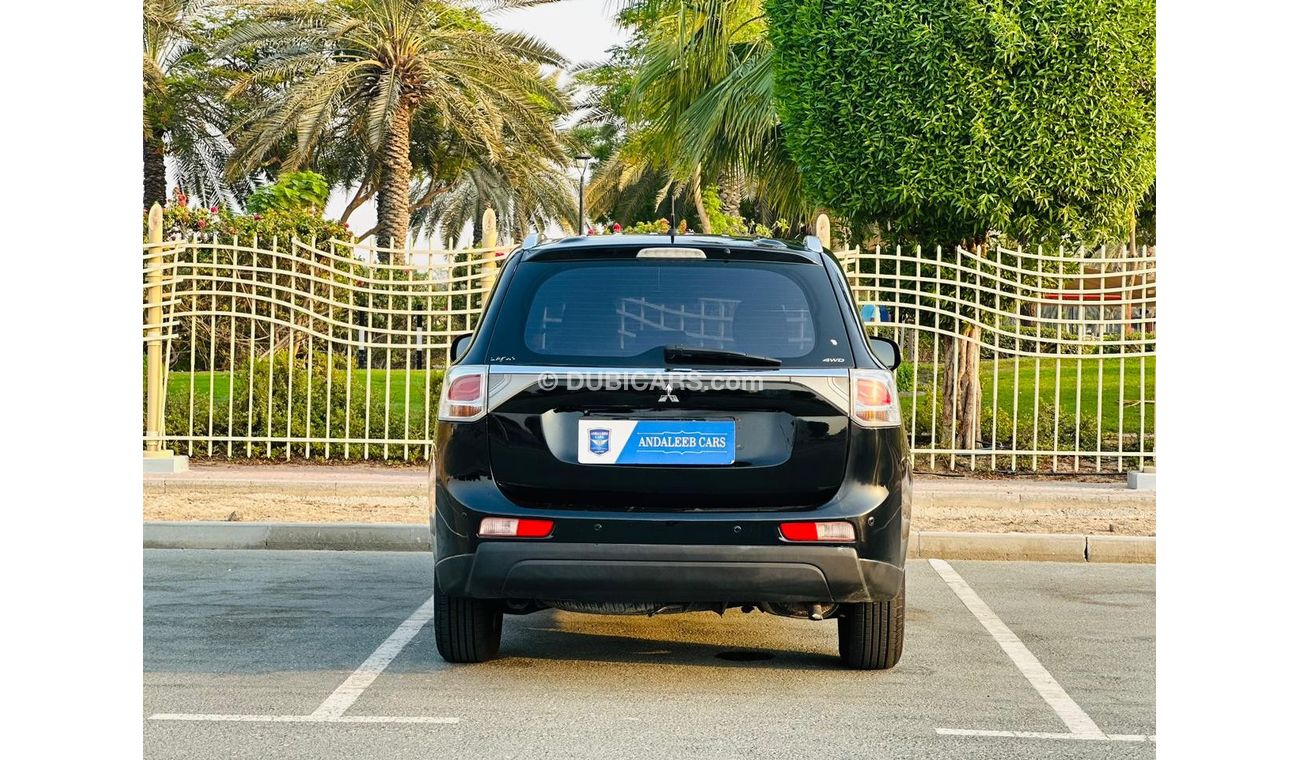 Mitsubishi Outlander 710 PM || OUTLANDER GLS  2.4L V4 4WD || 0%DP || GCC || PRISTINE CONDITION