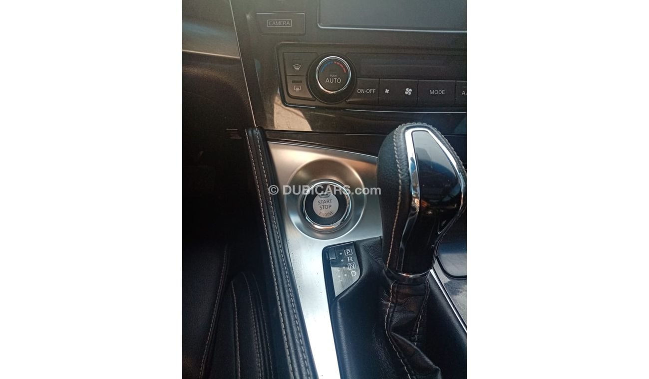 Nissan Maxima LIMITED WITH PANORAMIC ROOF