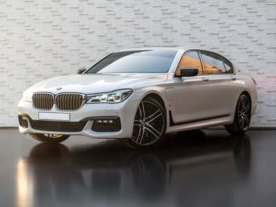 BMW 740Le Low Kilometres’ Top Options BMW GCC Specs