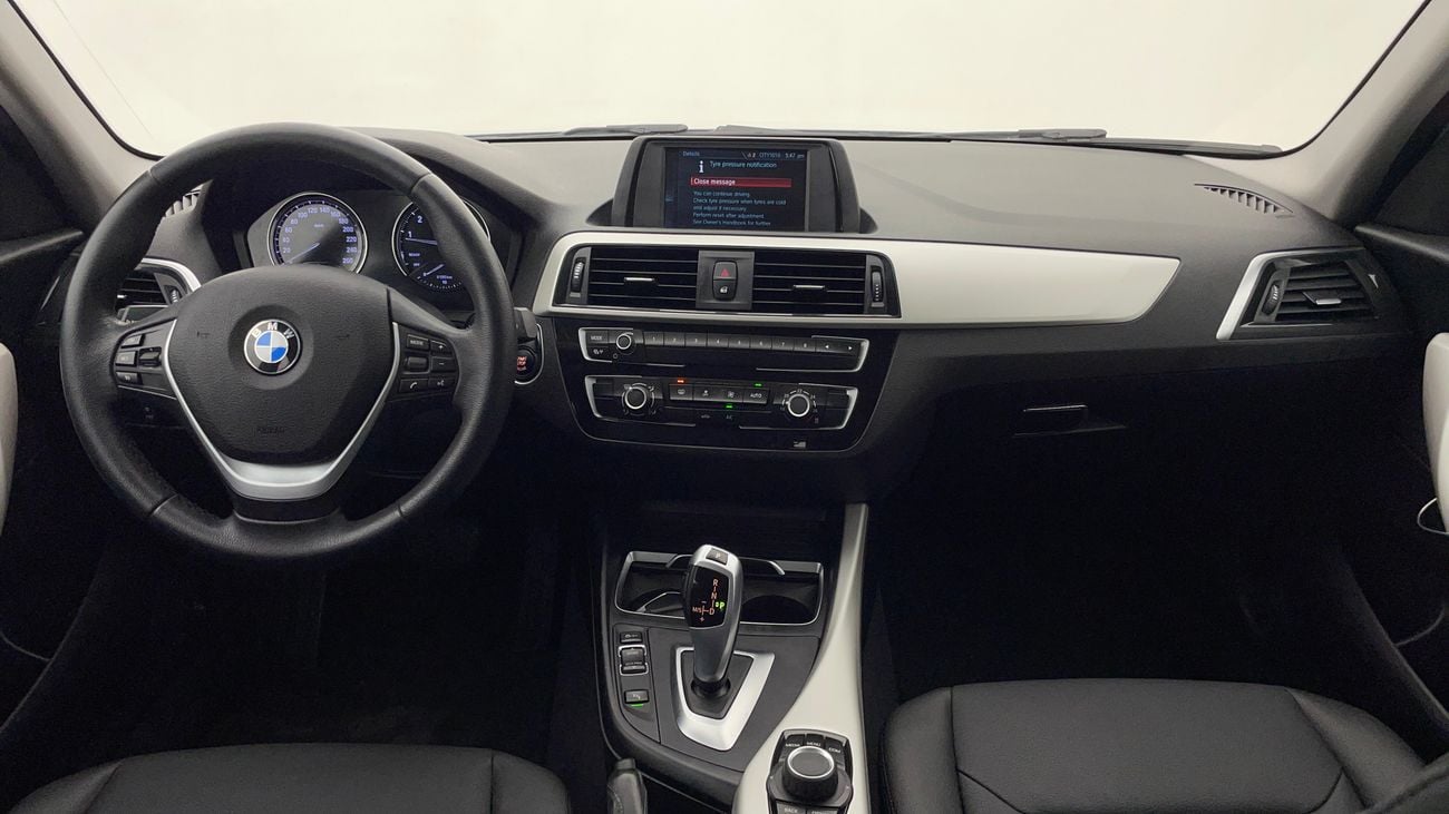 بي أم دبليو 120i EXECUTIVE 2 | بدون دفعة مقدمة | اختبار القيادة في المنزل