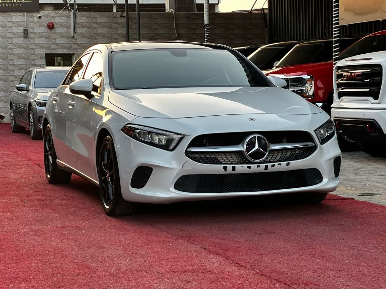 Mercedes-Benz A 220 2.0L 4-cylinder turbo (188 hp)