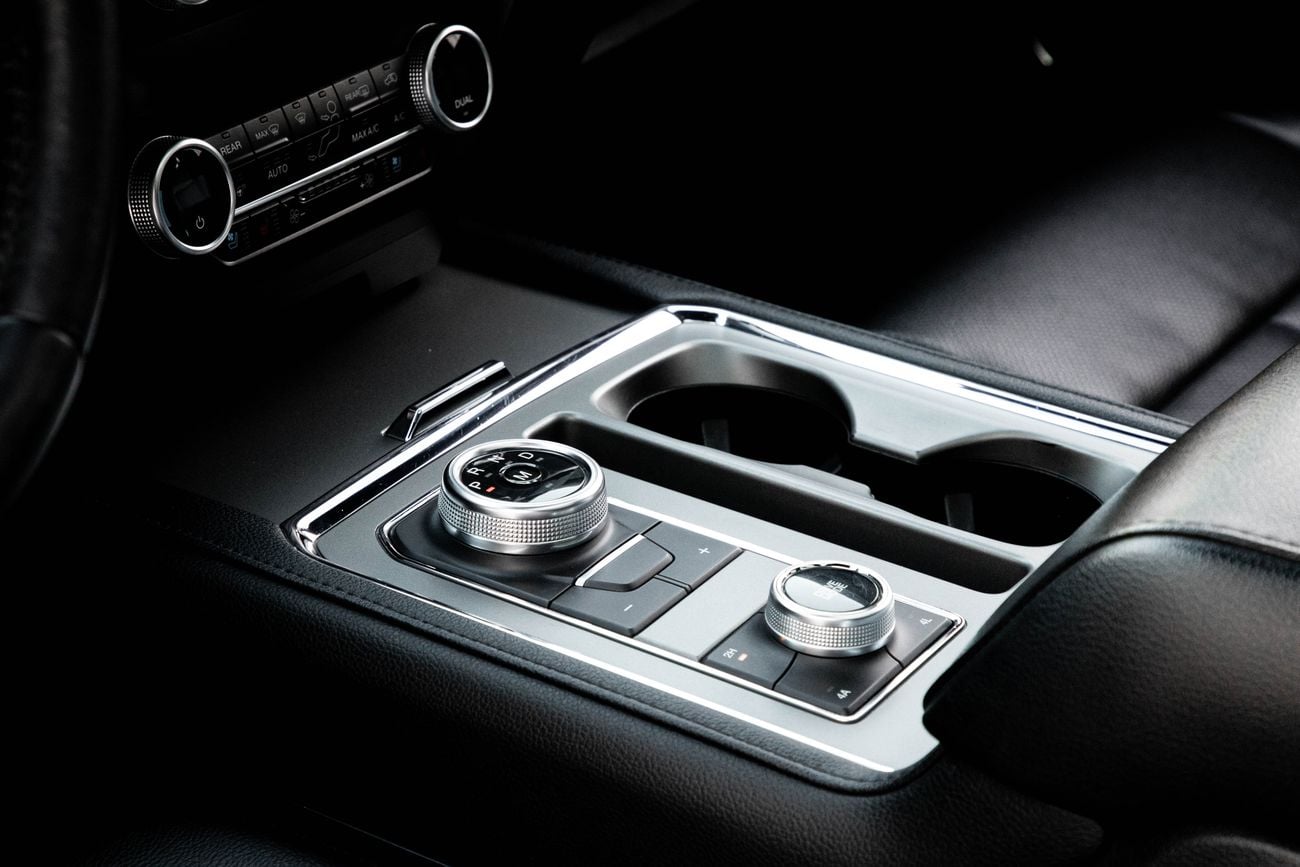 Ford Expedition Expedition XLT | 2,585 P.M | 0% Downpayment | Ford Warranty + Service Contract!