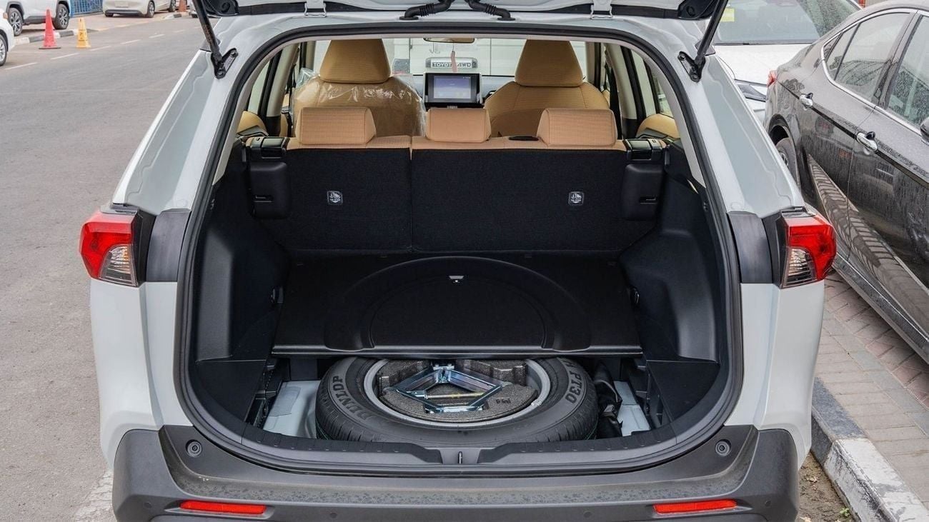 Toyota RAV4 2025 Toyota Rav4 LE 2.5L AT Petrol (White)