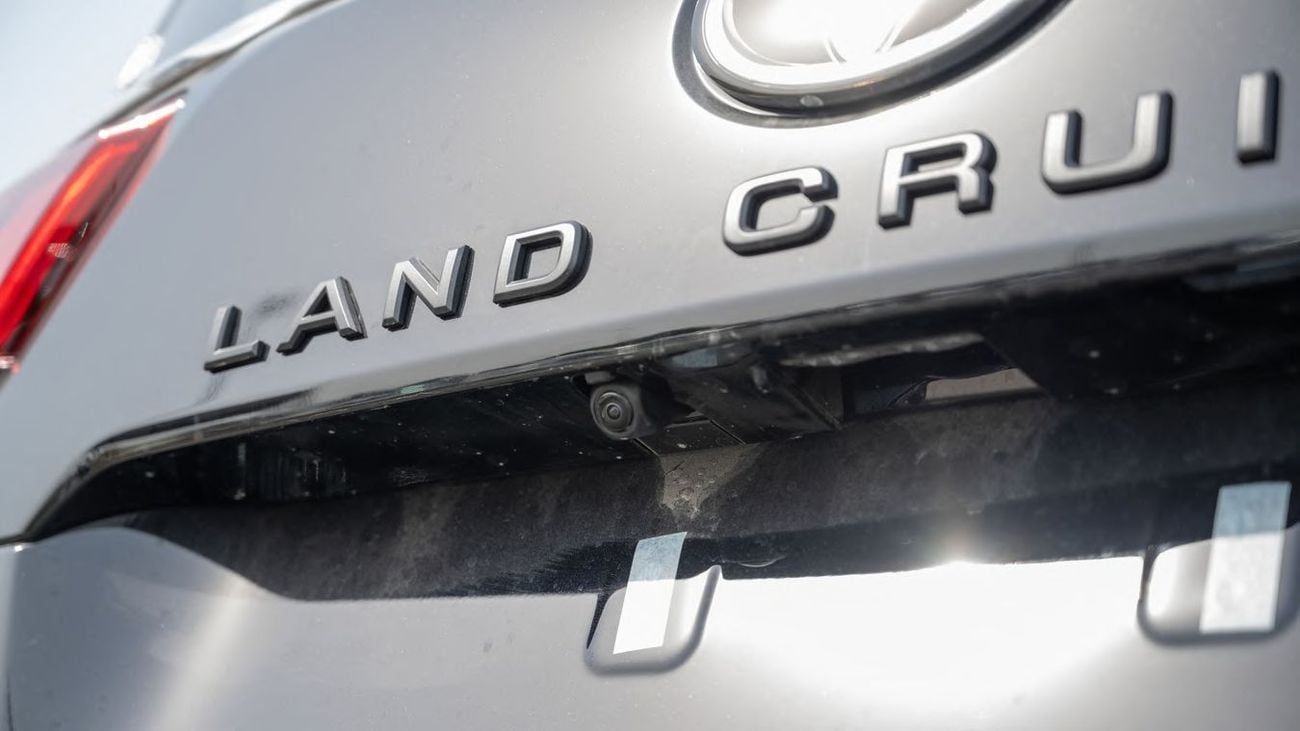 Toyota Land Cruiser Toyota LC 3.5 GRS HI HEV(ATTI BLACK INSIDE GRS BLACK & DK.RED)25YM