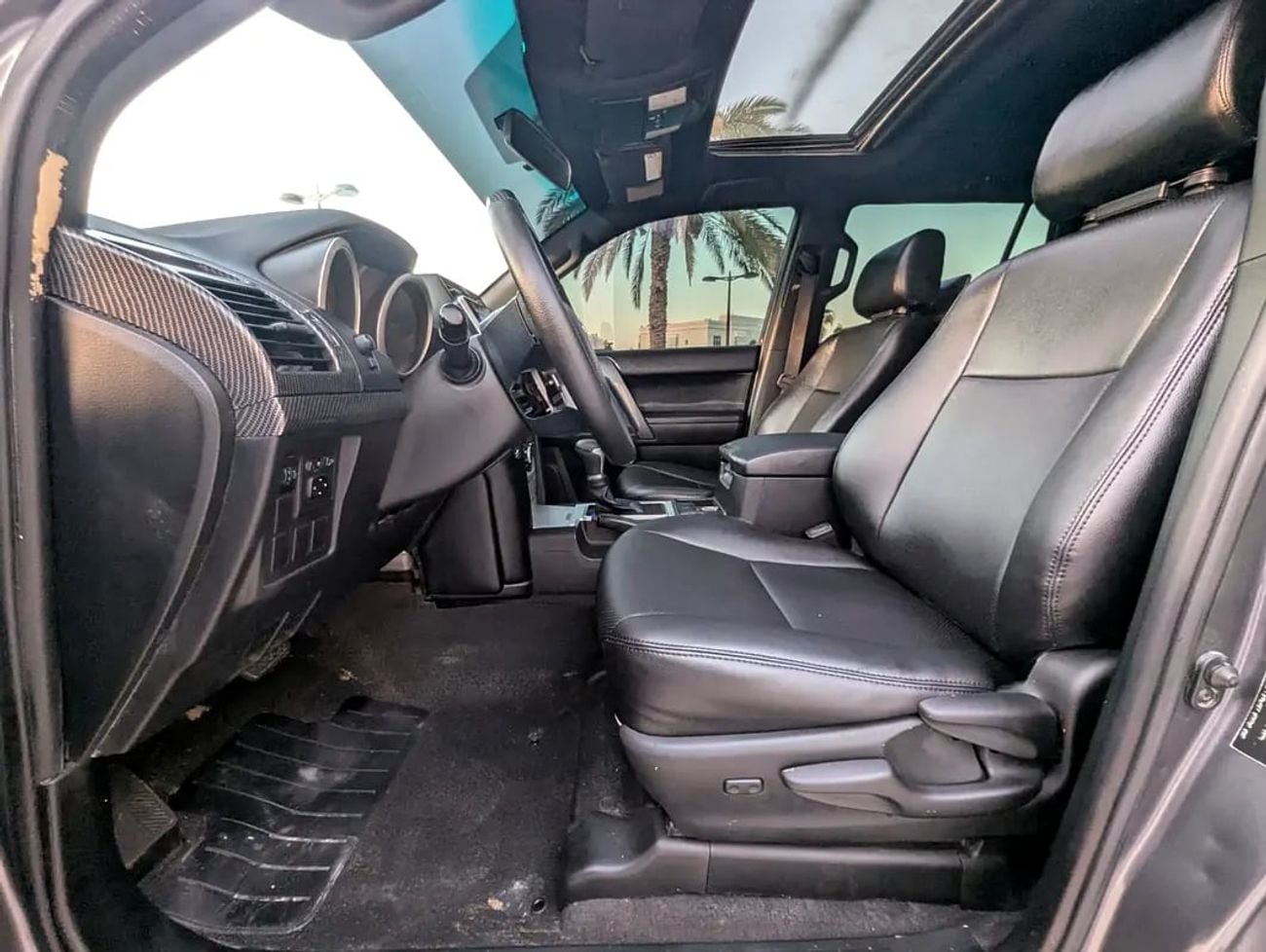 Toyota Prado TX-L Facelifted | Full Option | V6 4.0L | GCC Specs | Excellent Condition