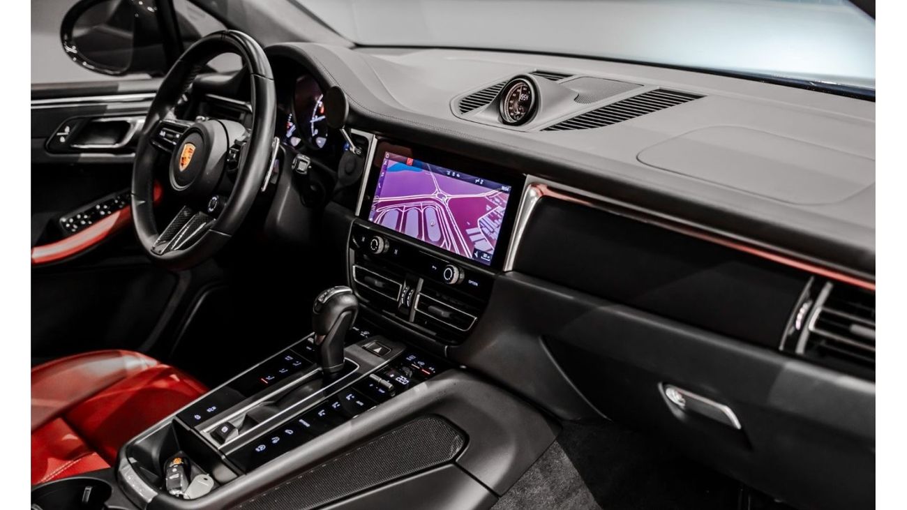 بورش ماكان 2023 Porsche Macan, 2025 Porsche Warranty, Full Service History, Sports Exhaust, Low Kms, GCC