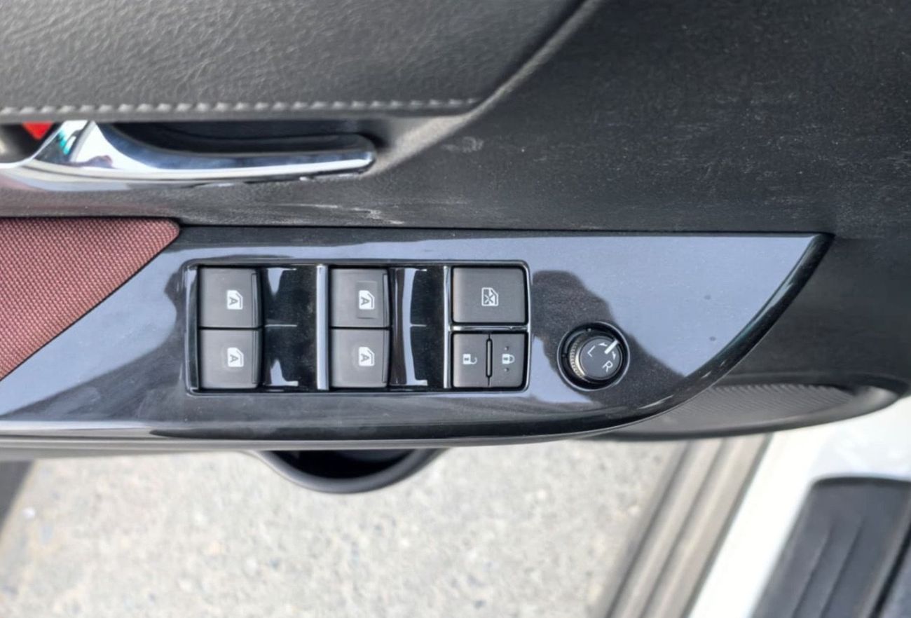 Toyota Hilux TOYOTA HILUX 2.4L DIESEL AUTOMATIC TRANSMISSION 2025