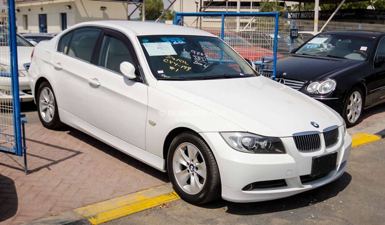 BMW 323 i