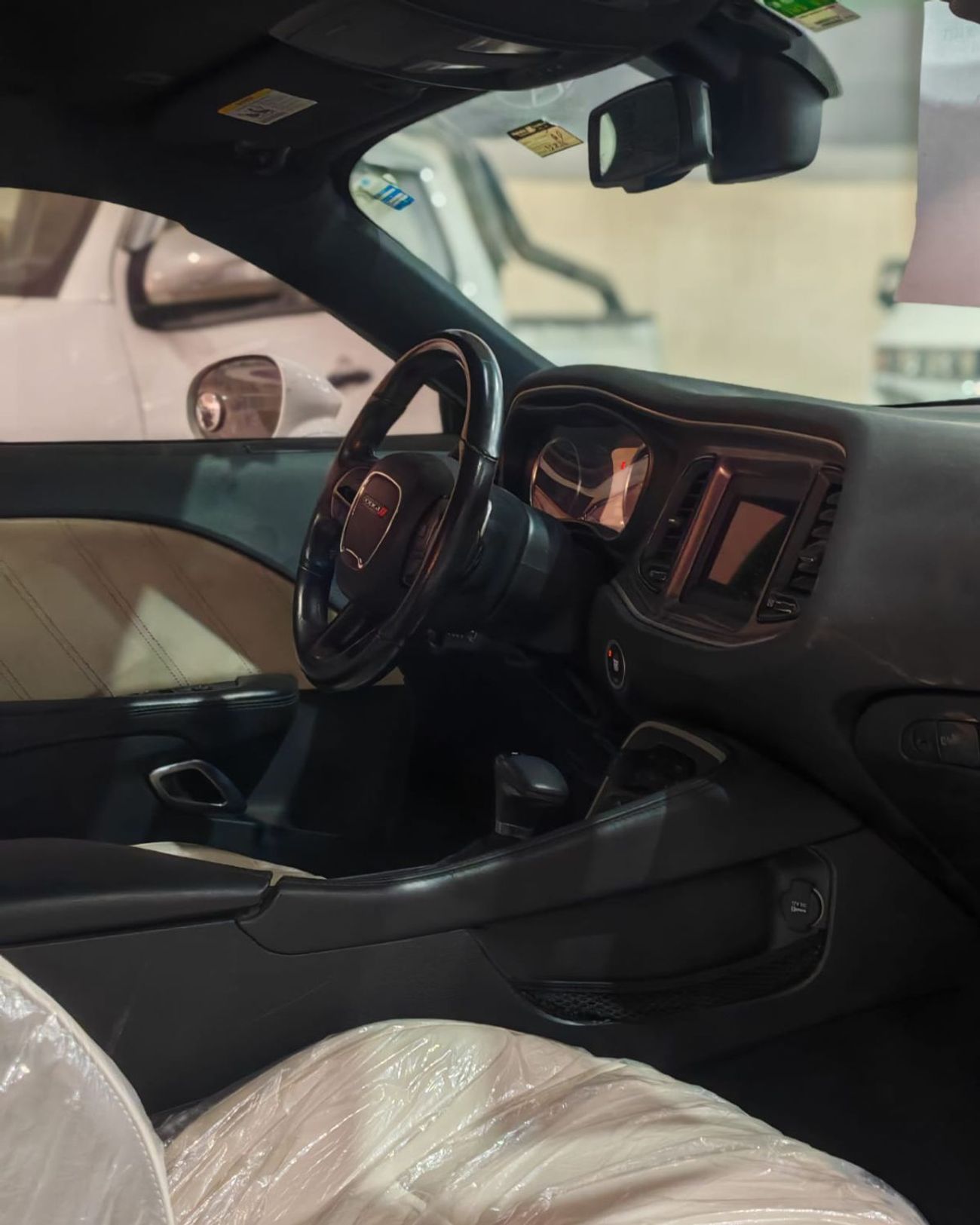 Dodge Challenger R/T 5.7L (375 HP)