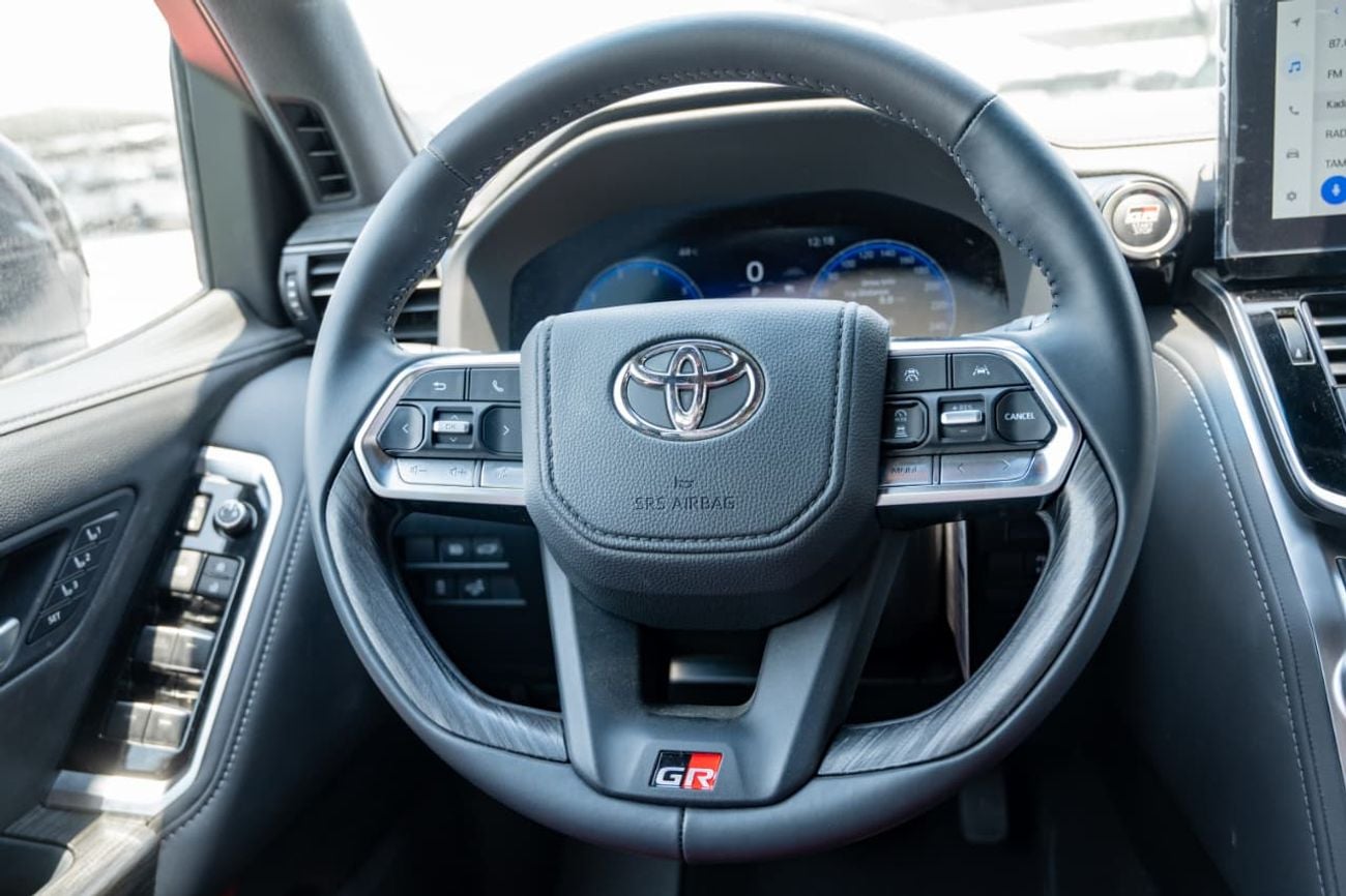 Toyota Land Cruiser GR SPORT 3.5L TT HEV 2025