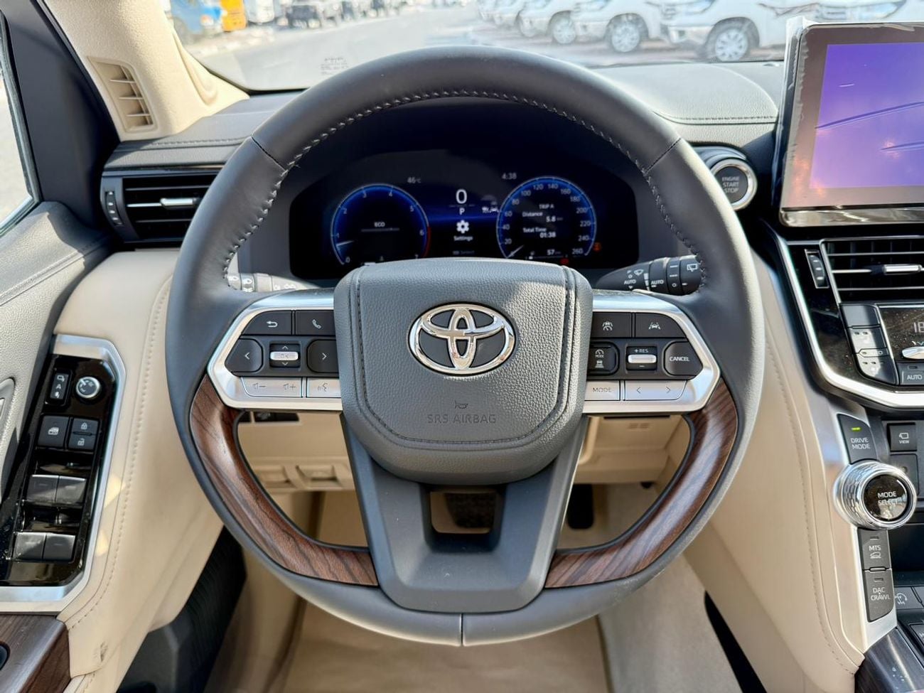 تويوتا لاند كروزر Toyota Land Cruiser VXR 3.5L 2026 White