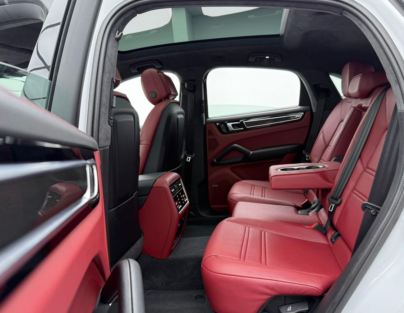 Porsche Cayenne GTS Coupe 2022 Porsche Cayenne GTS Coupe, Warranty, Full Porsche Service History, Excellent Conditio