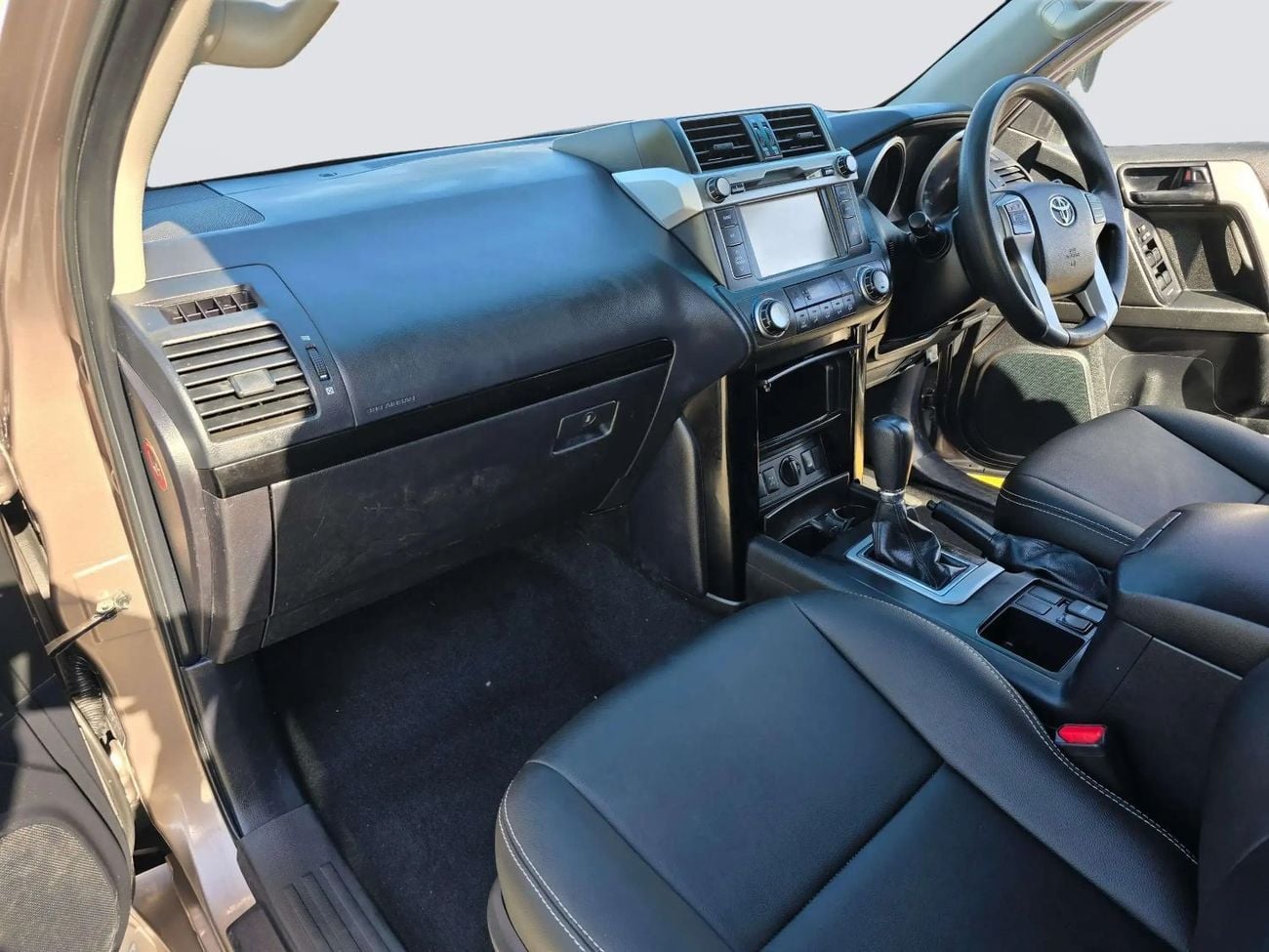 تويوتا برادو TX-L 4x4 Diesel Right Hand Drive (Export Only)