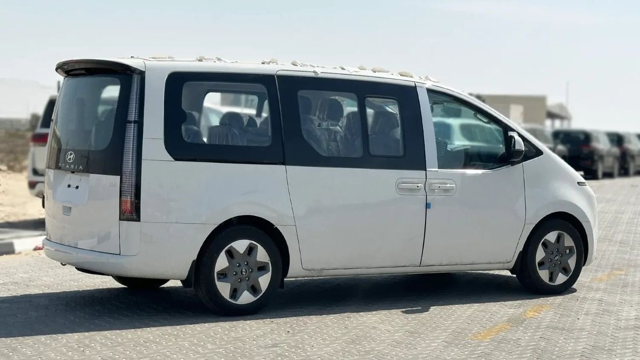 هيونداي ستاريا COMFORT Hyundai /STARIA/HS003 3.5L 11 STR Premier AT