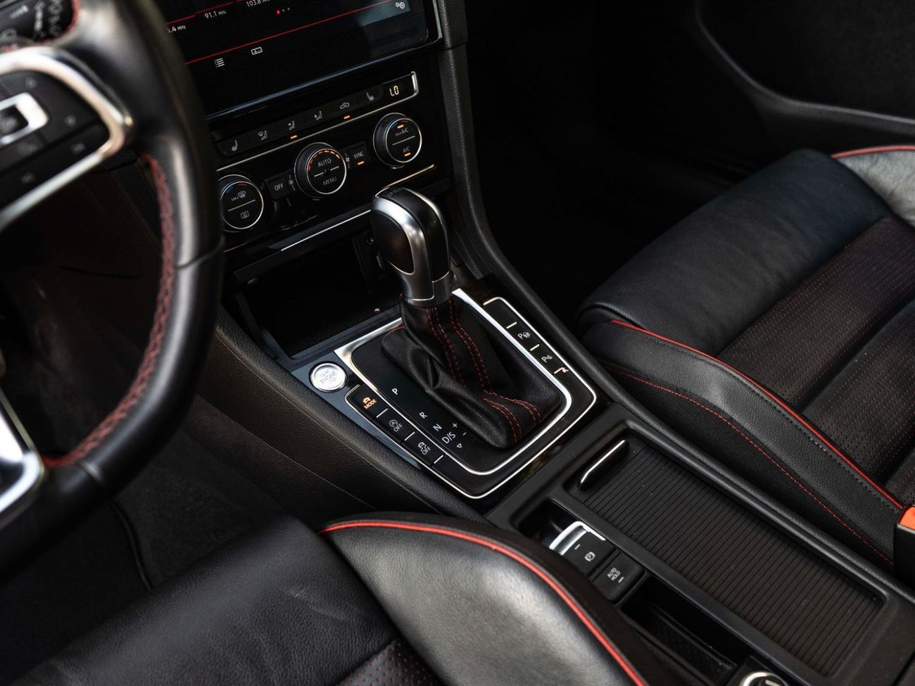 فولكس واجن جولف GTI GTI