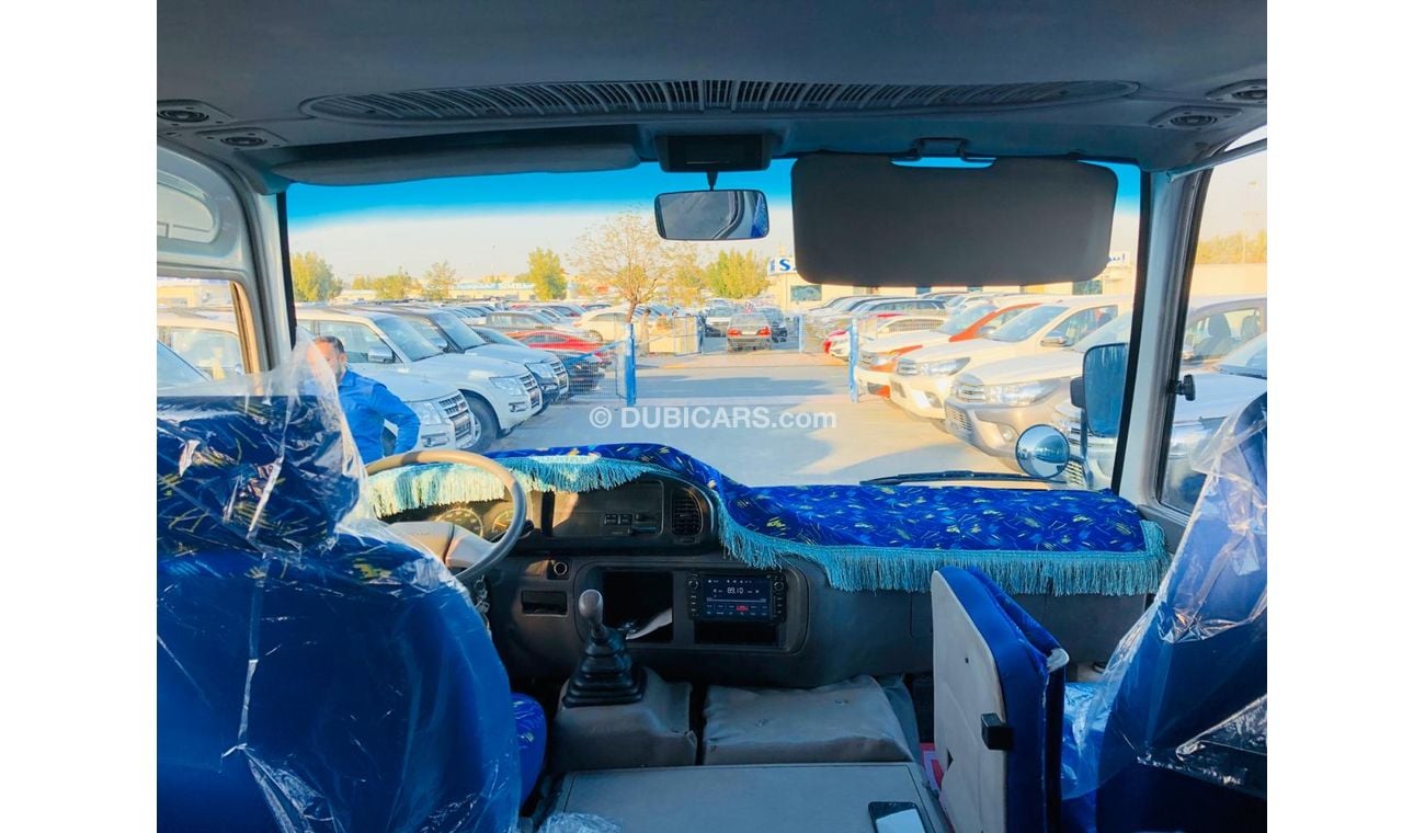 Toyota Coaster 30 SEATER------4.2L-DIESEL------LIKE BRAND NEW-DVD-REAR CAMERA-----ESPECIALMENTE PARA ANGOLA