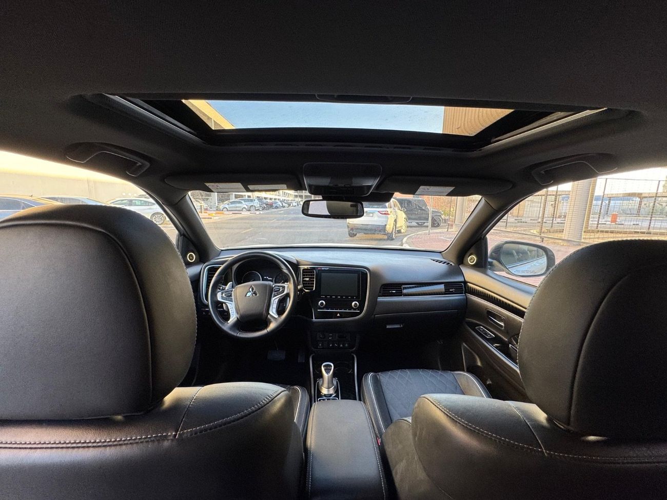 ميتسوبيشي آوتلاندر 2021 PHV PLUG IN HYBRID 2.4 FULL OPTION CANADA SPEC