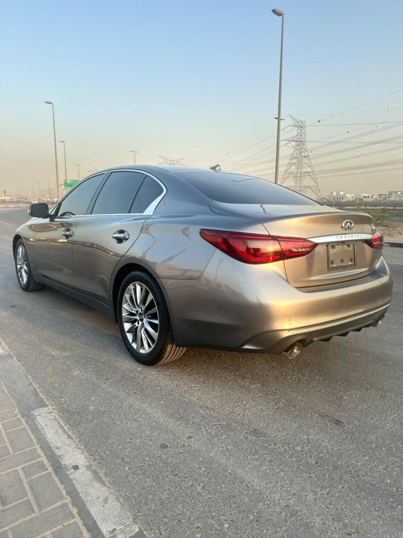 إنفينيتي Q50 Premium 3.0L (326 HP)
