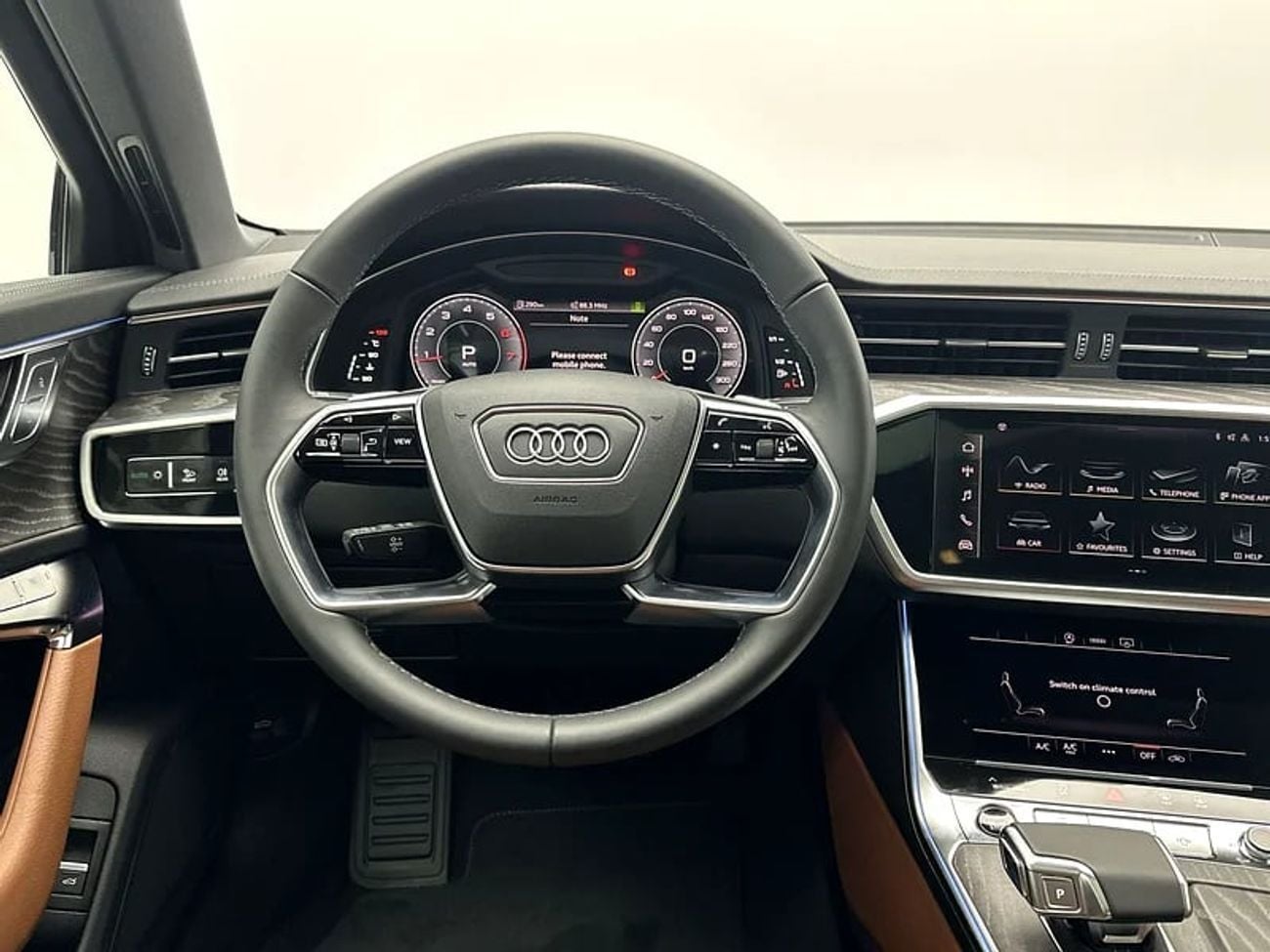 أودي A6 40 TFSI ADVANCED Sedan 40 TFSI 190hp Progress (Ref# 063193)