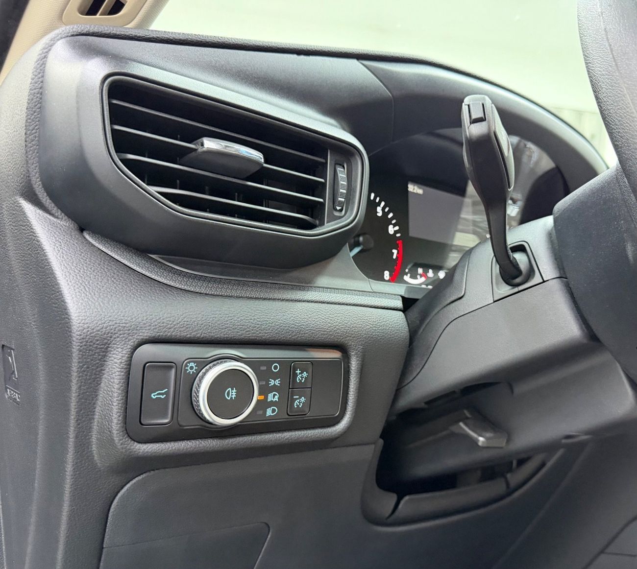 Ford Explorer Base 100A 3.3L 4WD