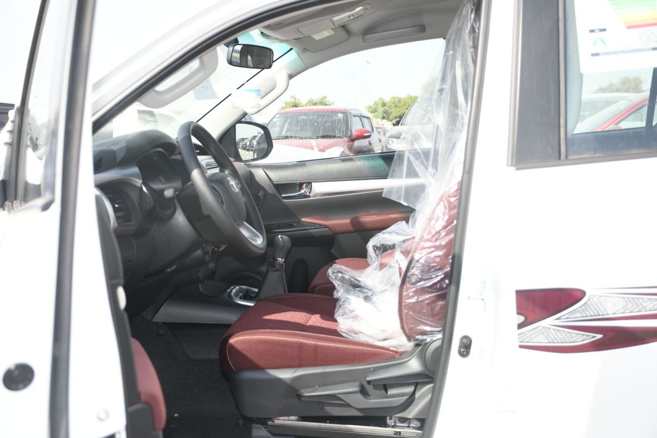 Toyota Hilux 2.7L Manual With Front 2 seats cooling ! Air compressor GCC Full Option ( Ready Stock)