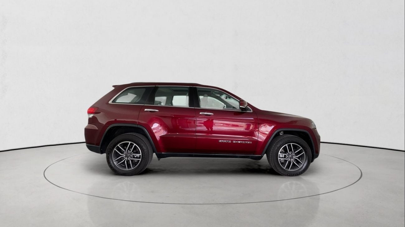 جيب جراند شيروكي 3.6 LIMITED 4WD AUTO | شامل الضمان | 0 ﺪﻔﻋﺓ ﺃﻮﻟﻯ