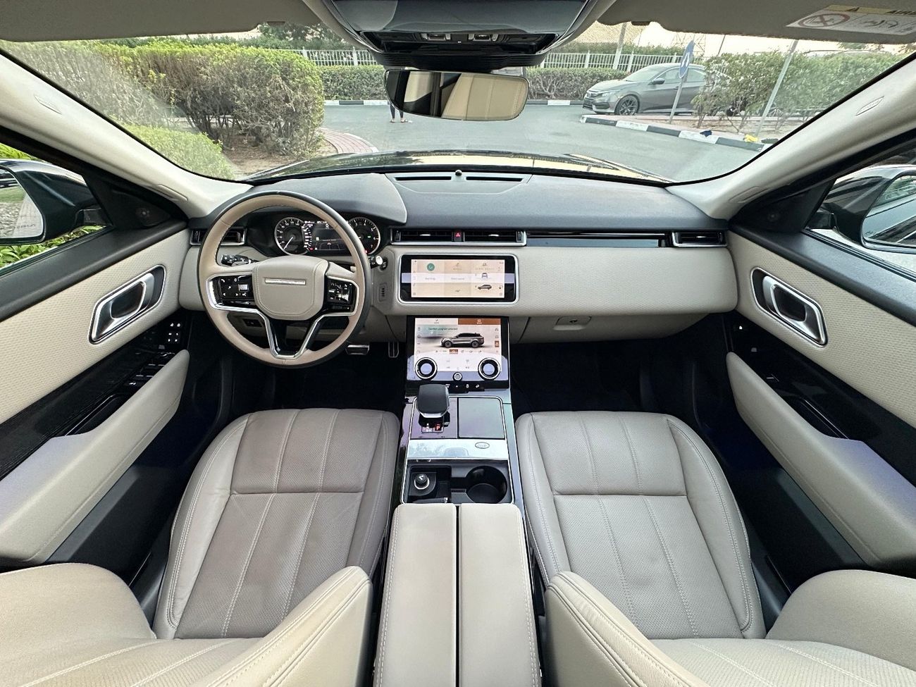 Land Rover Range Rover Velar P250 R-Dynamic SE 2.0L