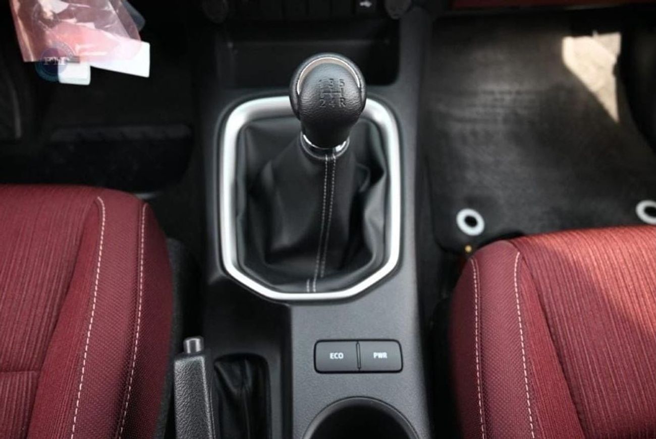 Toyota Hilux DC SR5 2.7L Petrol 4WD Manual Transmission